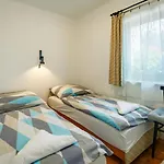 度假居 Suzy By Interhome *